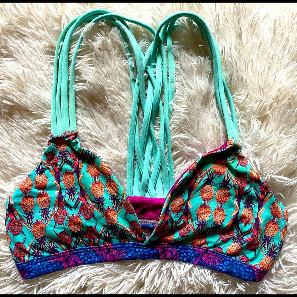🍍 2 for 55$ Maaji Swimwear Pineapple swim top🍍